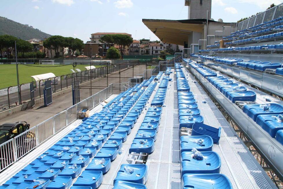 Tribune nuove per la tifoseria locale 