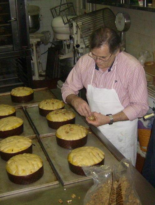 Due maestri a “Mole di panettoni” 