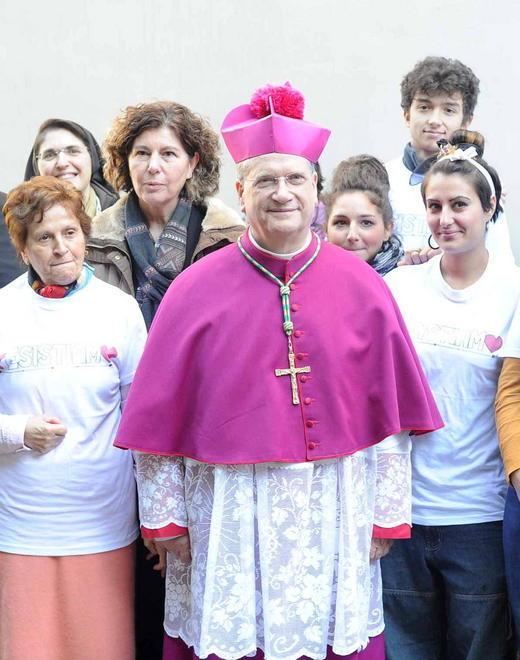 Monsignor Tardelli a Pistoia incontra i malati e i carcerati 