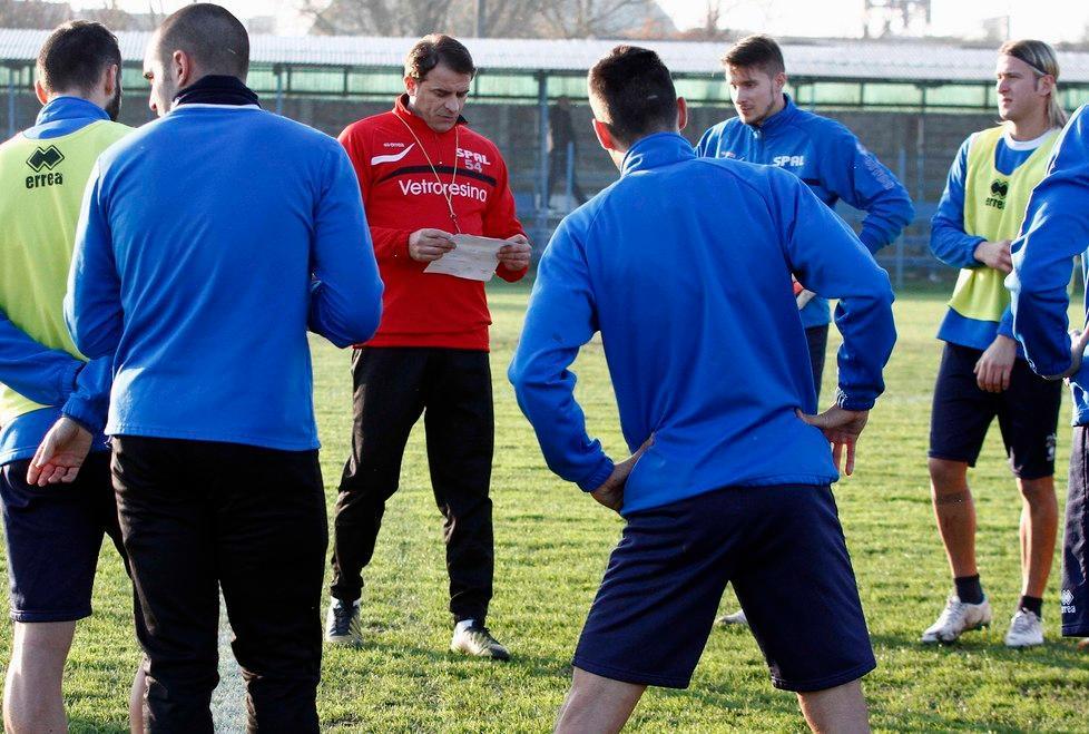 «Non voglio lanci lunghi» Ovazione del pubblico 