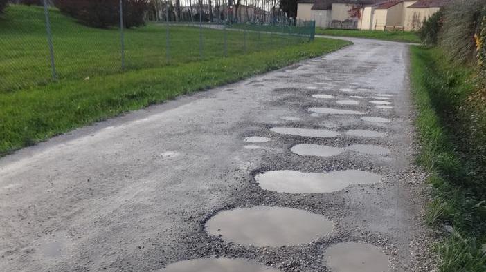 Via Canale, le famiglie contro il Comune