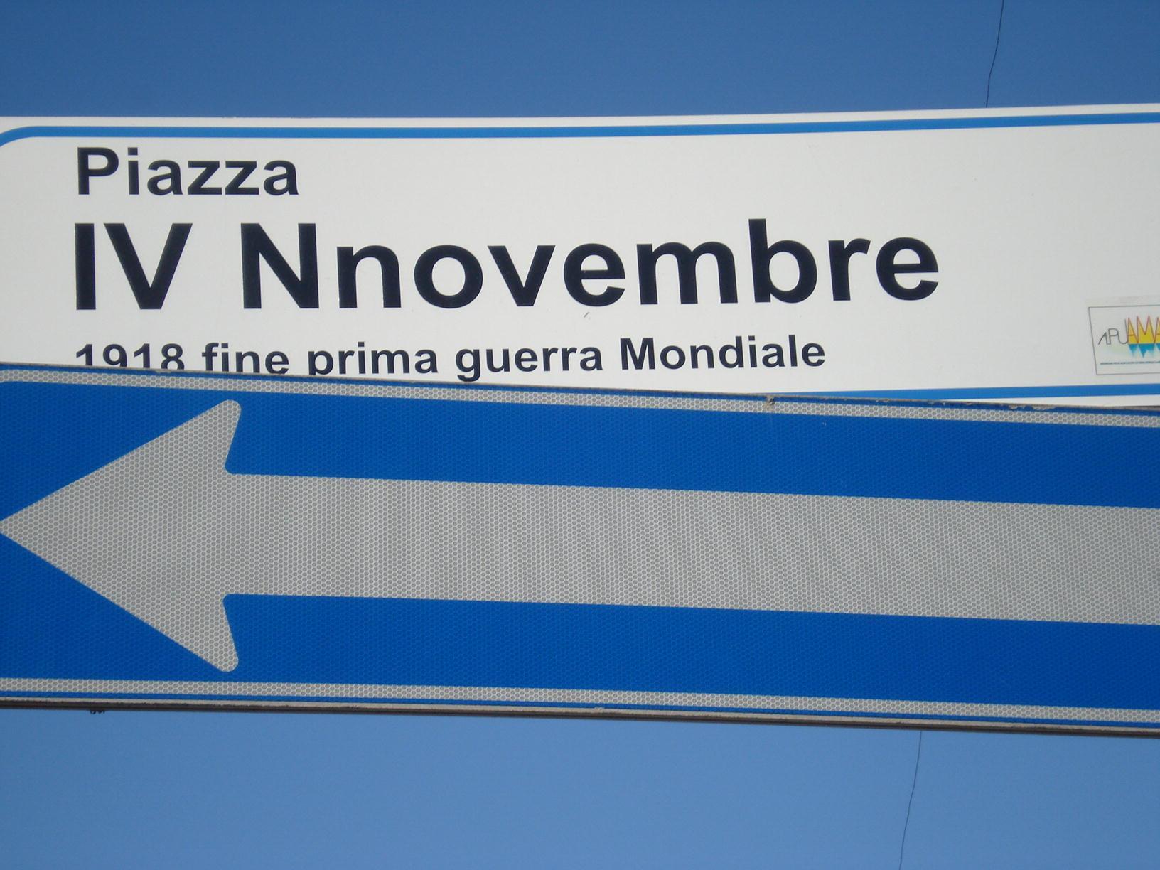 Il cartello stradale con la scritta sbagliata