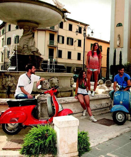 Alla scoperta della Vespa e della sua città in 12 mesi 