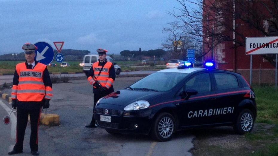 Chiede soldi per un rogito Quarantaduenne nei guai