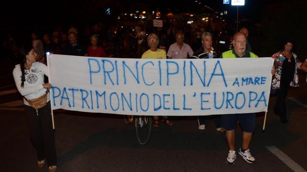 Principina a Mare, torna la luce