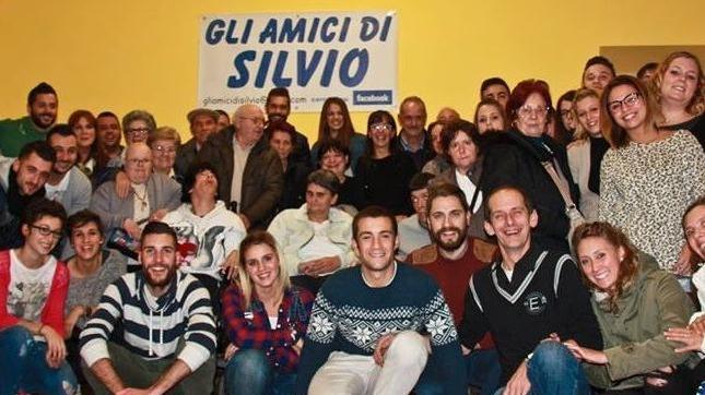 “Amici di Silvio” aiutano i meno fortunati