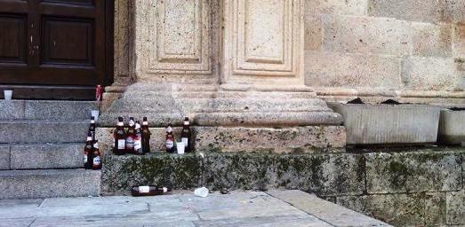 Rubato l’albero addobbato dai bambini 