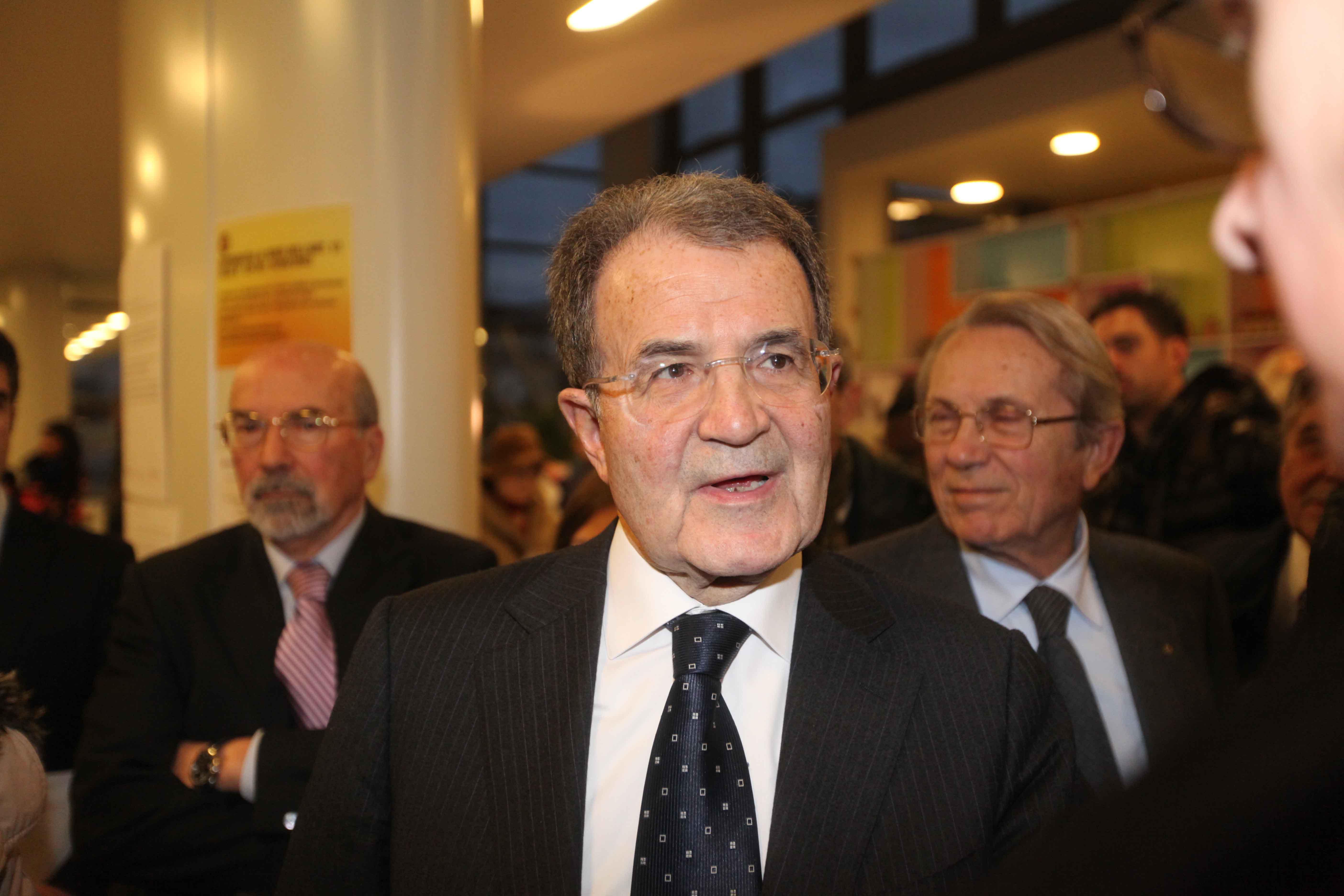 Un saggio di Romano Prodi sull'industria ceramica