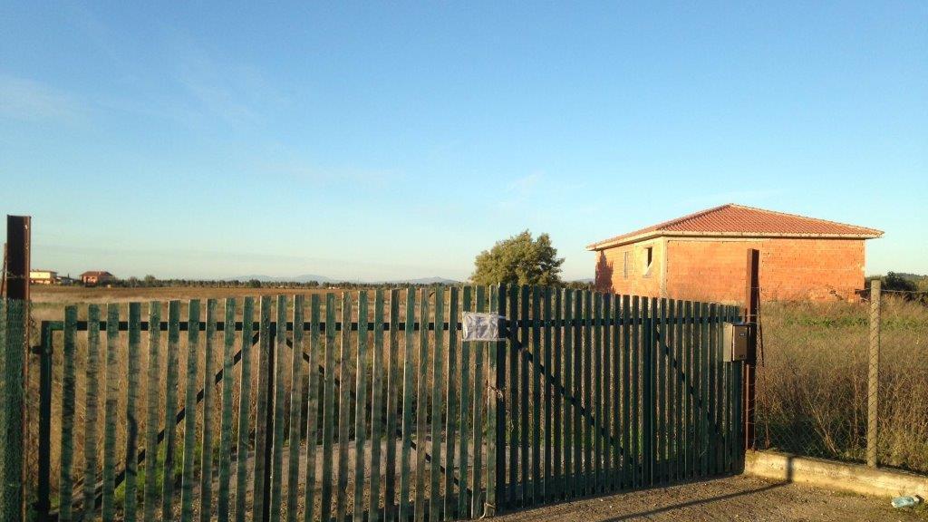 Seppelliti i rifiuti da smaltire: sequestrato un terreno ad Alberese