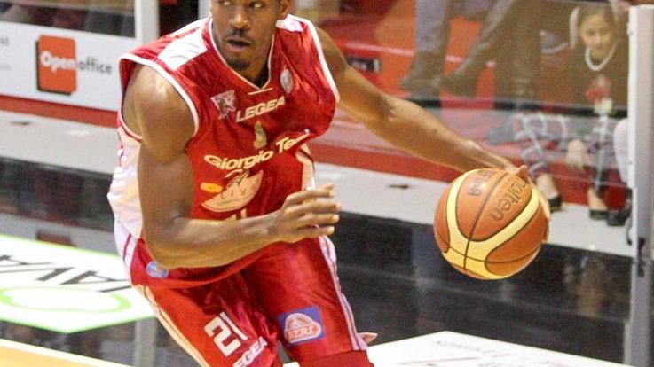 Contro Brindisi, Moretti recupera Hall e Filloy