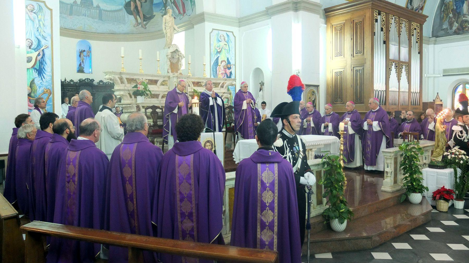 Una celebrazione della conferenza episcopale della Sardegna