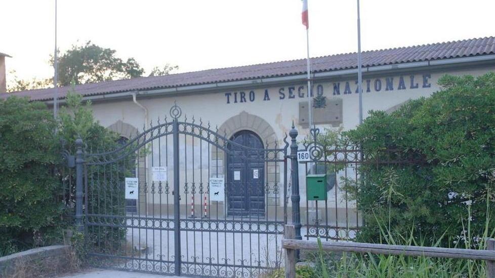 Poliziotto ferito durante i tiri da una cartuccia difettosa