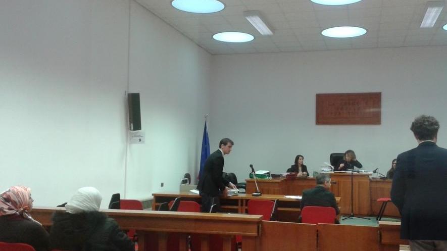 Crollo dei capannoni Decisione rinviata