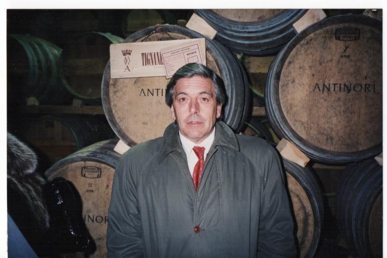 Paolo Faraoni in cantina, con le botti di alcuni grandi vini