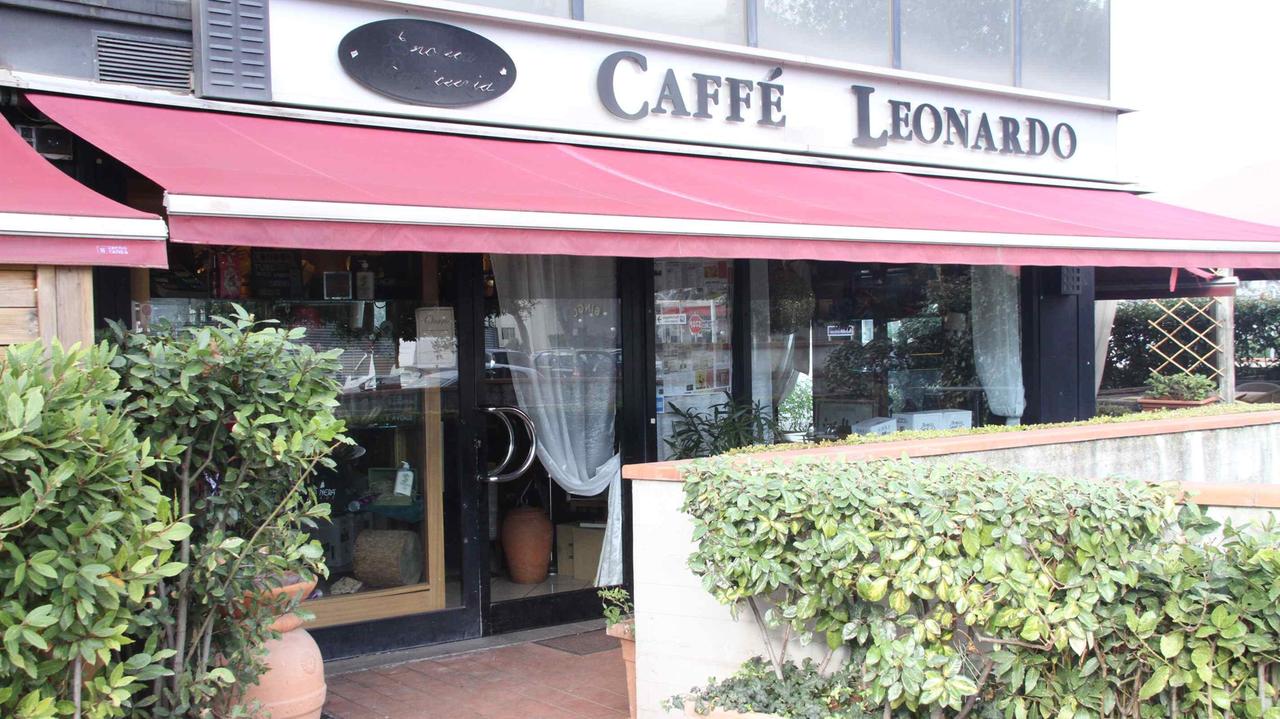 Il Caffè Leonardo di via Rimini (foto Batavia)