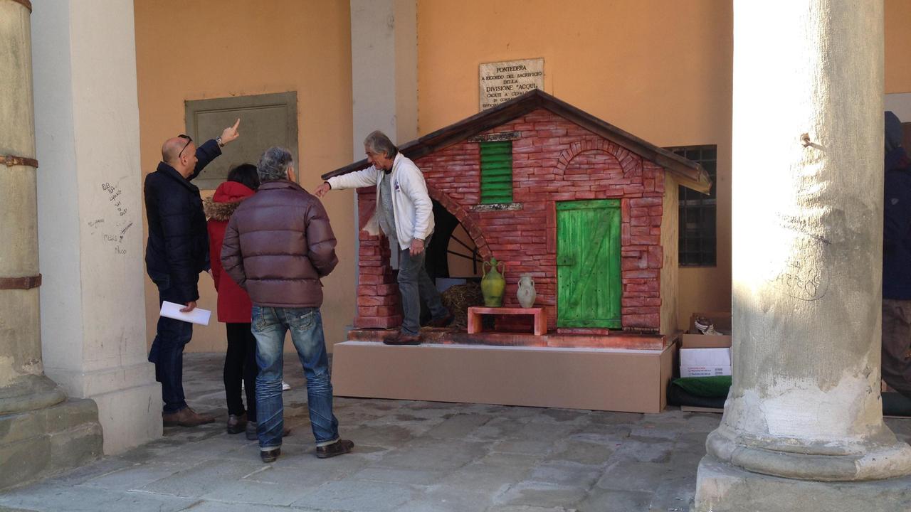 Il presepe trasloca sotto le logge di Palazzo Pretorio