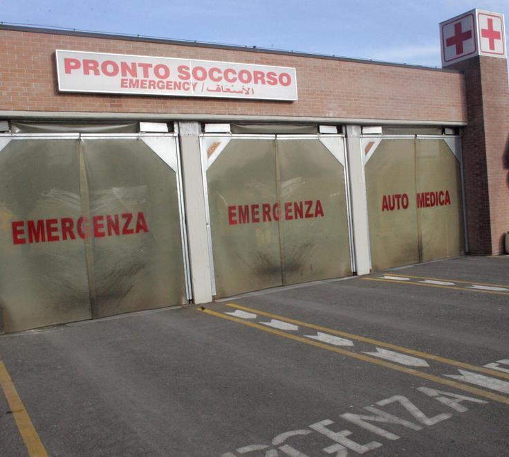 «Cinese morto per i turni di lavoro massacranti, fuori la verità» 