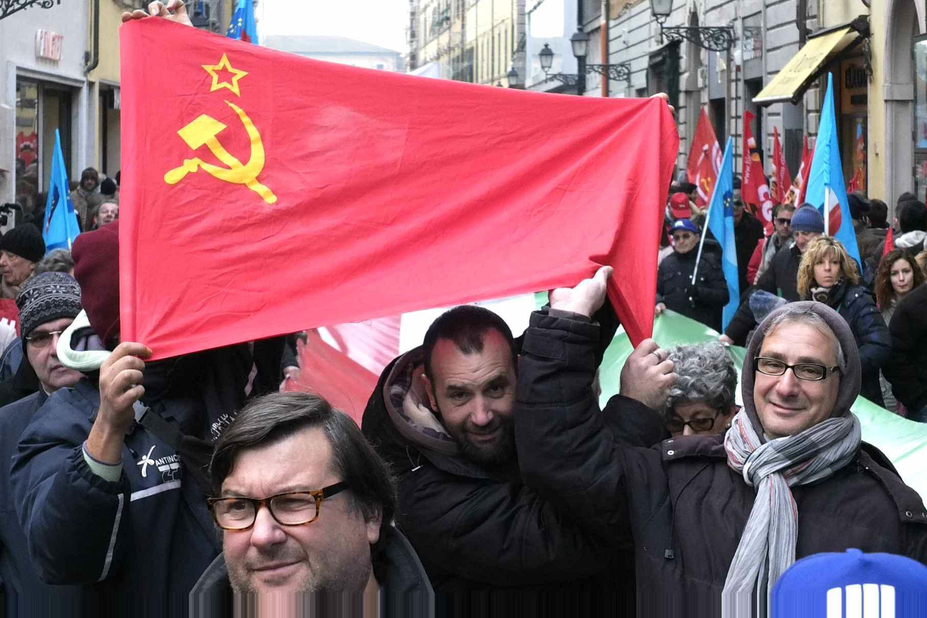 Lavoratori al corteo di Pisa