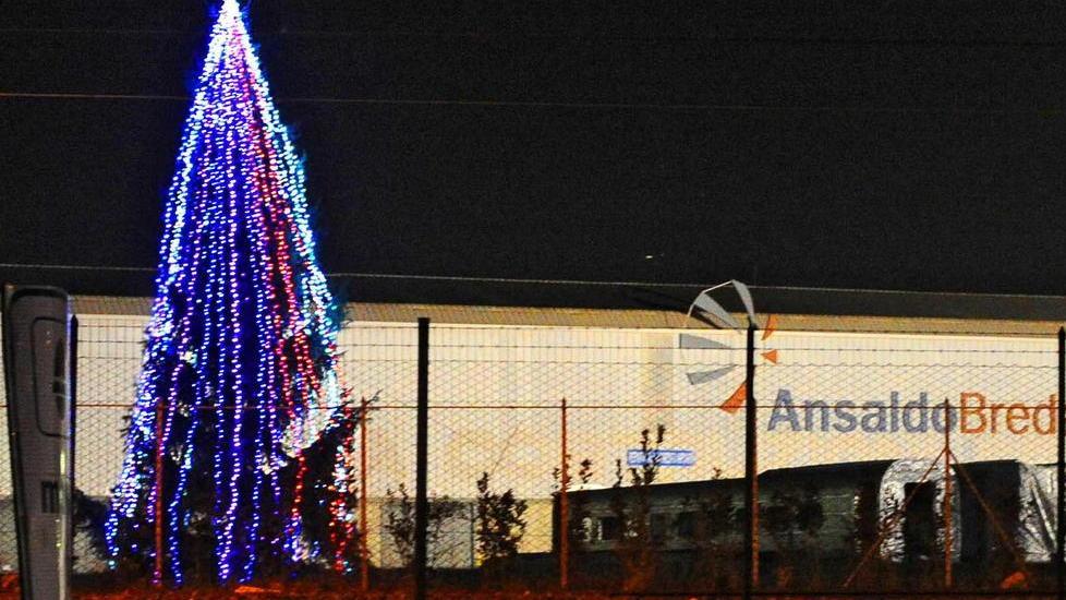 Dentro la Breda si accende l’albero
