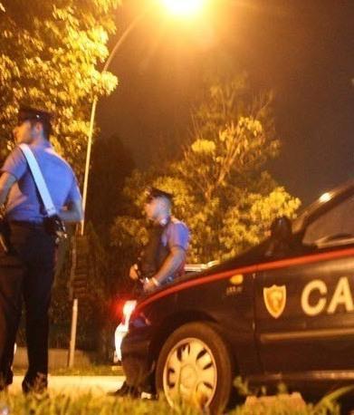 La nonna gli nega i soldi e lui la prende a sprangate 