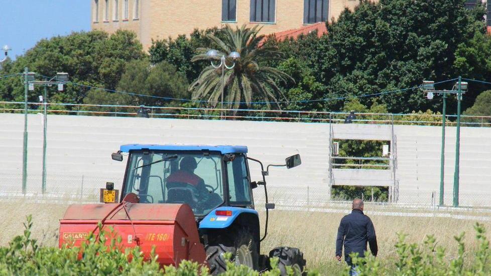 Caprilli, 8 licenziati Ma Nogarin assicura «Proroga in arrivo»