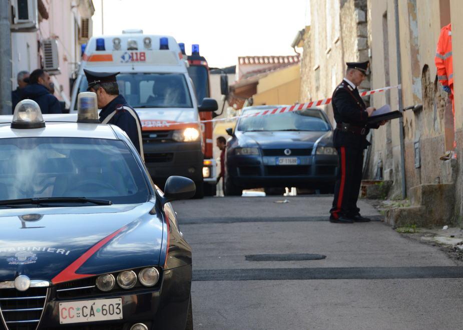 Clochard asfissiato in una casa occupata 