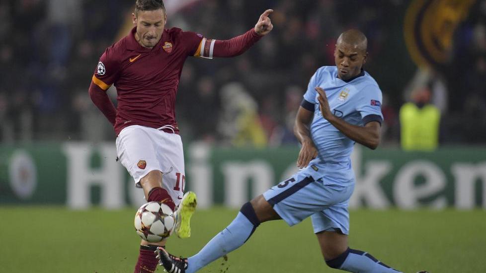 La stampa inglese: «Totti ridotto a fantasma»