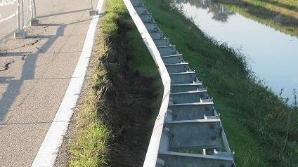 Frana sulla via Canal Bianco Vertice tra Comune e Consorzio