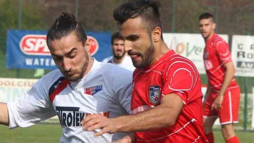 Gli mancavano il calcio e la maglia della Folgore