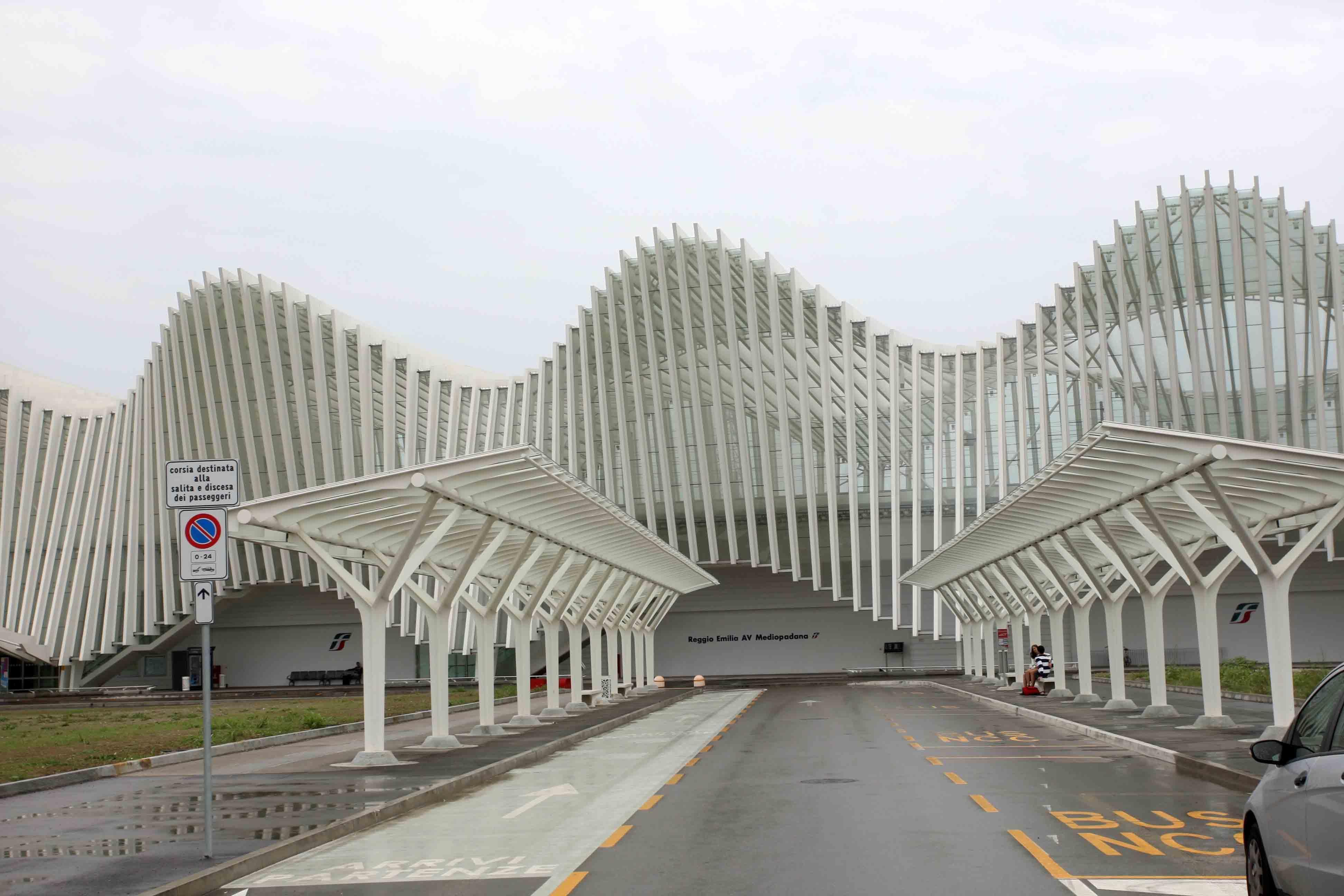 Stazione Av, nuovi orari ma meno treni 