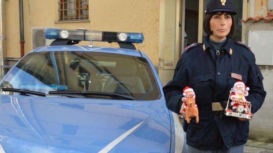 Blitz al mercatino giocattoli pericolosi sequestrati a Marina