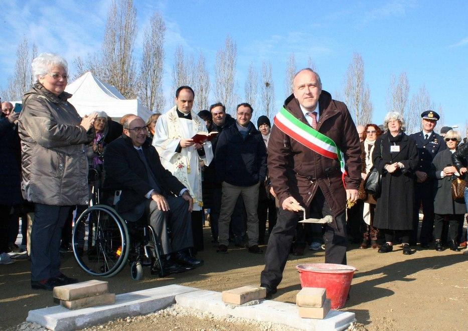  La Casa del sollievo voluta dall’Ado Ecco la prima pietra 