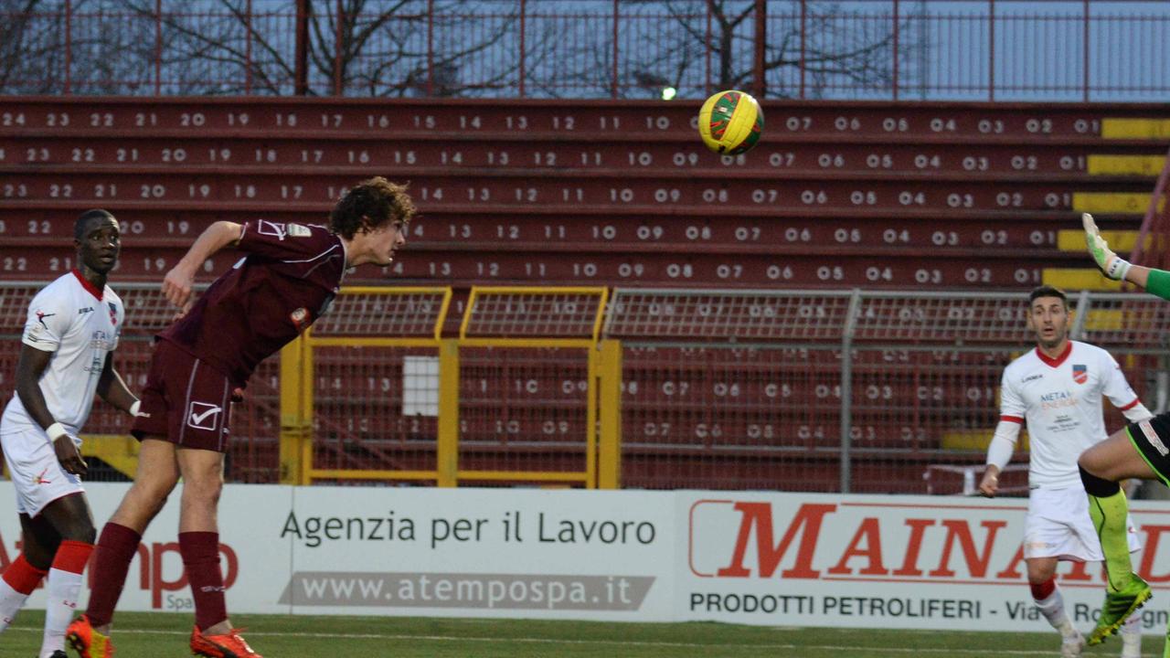 Il gol di testa di Luperini (foto Franco Silvi)