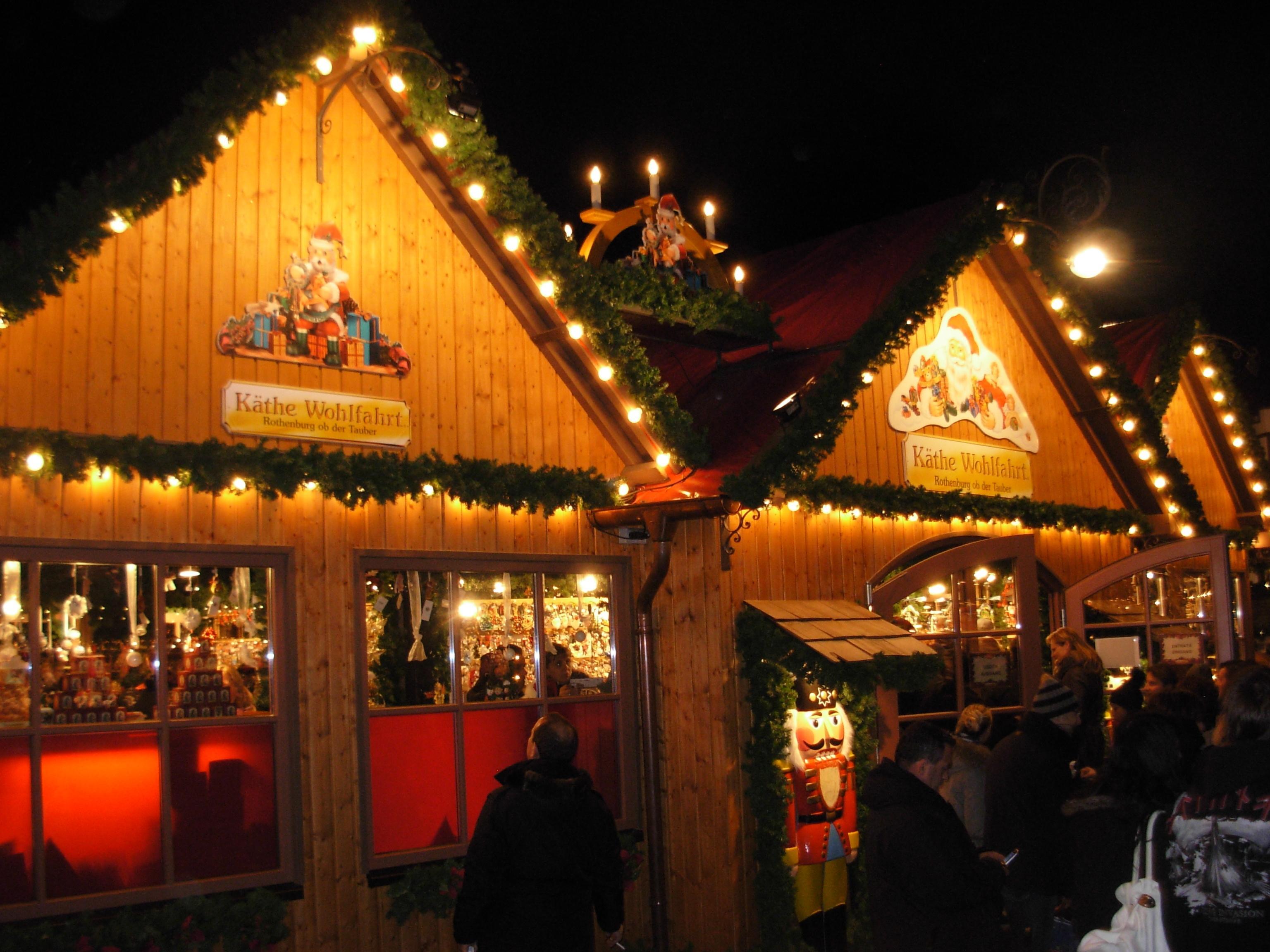 Un mercatino di Natale (foto d'archivio)
