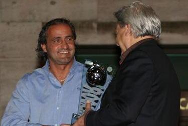 Sarritzu e Zingoni dietro la scrivania del Forcoli