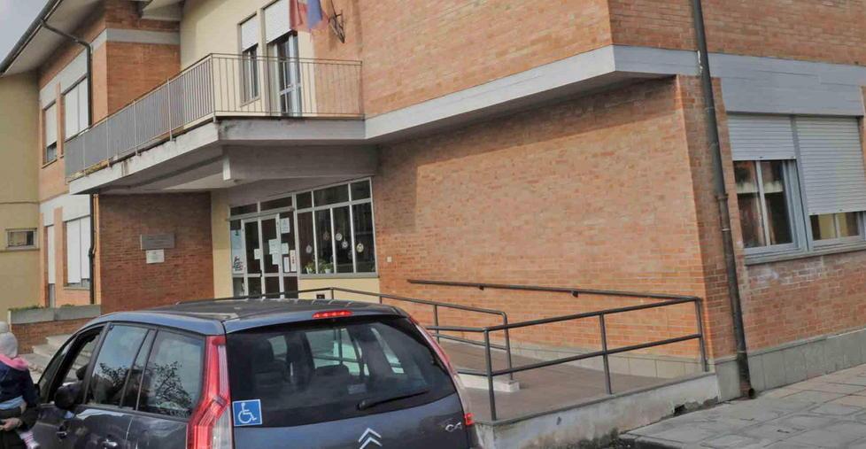Gli alunni: topi a scuola e scattano subito i controlli