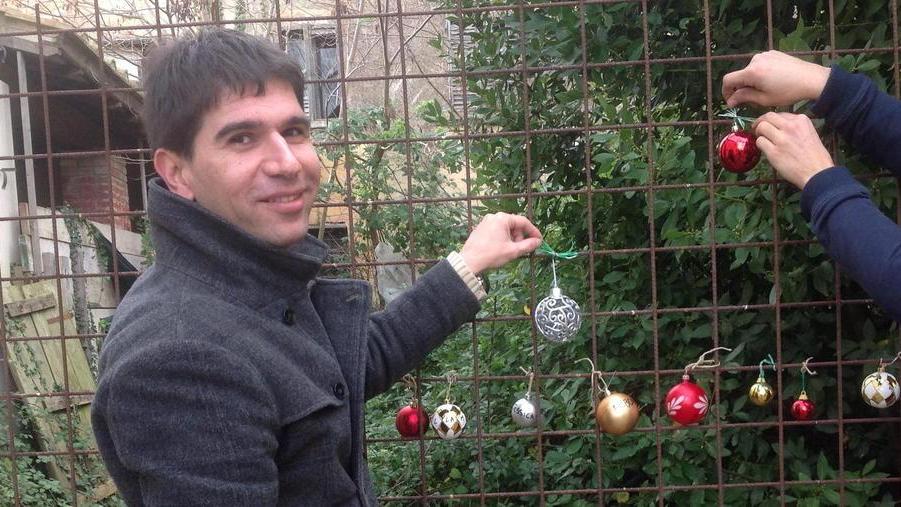Gherardini porta l’ addobbo e qualche speranza a Toiano