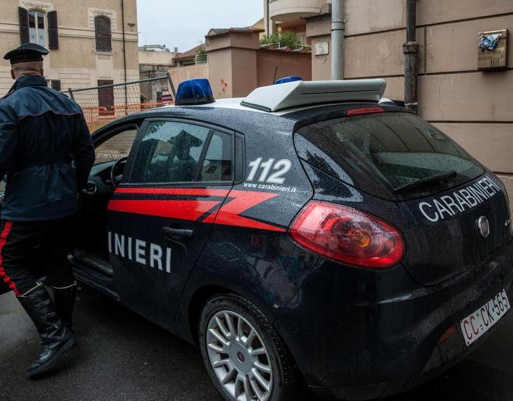 Accoltellato alla stazione per la droga 