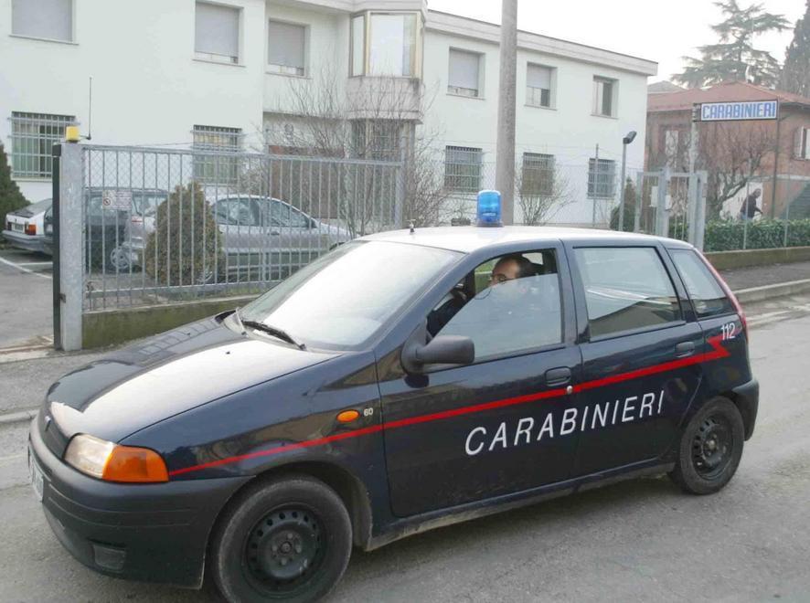 Inseguimento a tutto gas i ladri fuggono nei campi 