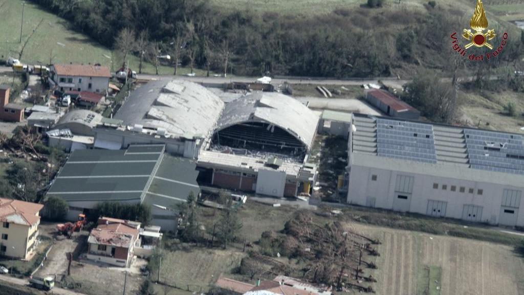 Coperture danneggiate dal tornado del 19 settembre
