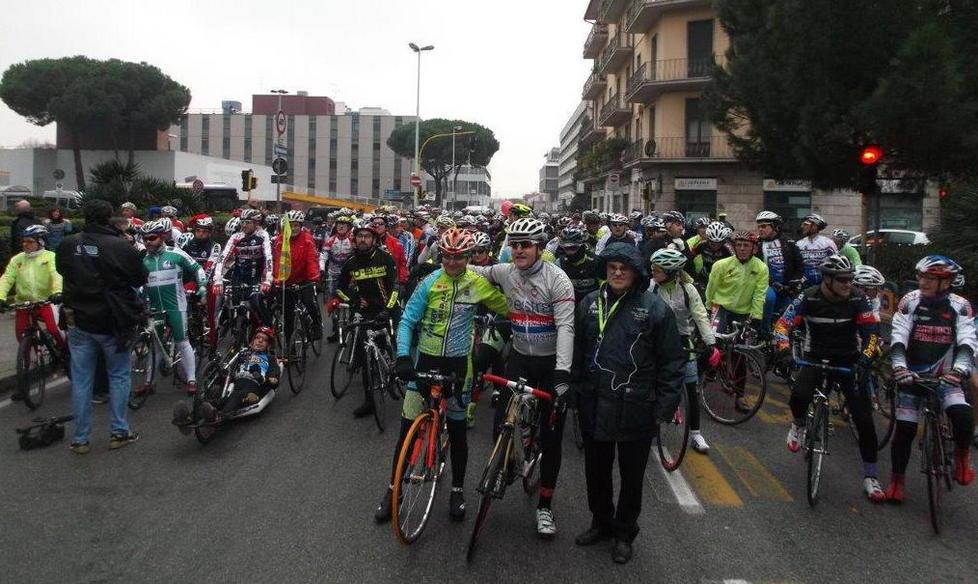 Oltre 150 cicloturisti per Telethon Bubnenkova dà l’addio alle gare
