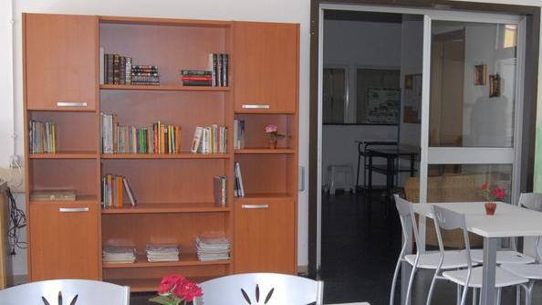 Centro umanitario, in fila per un aiuto
