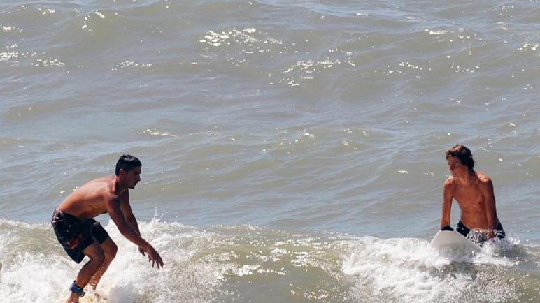 Raffica di furti ai danni dei surfisti a Lido di Camaiore