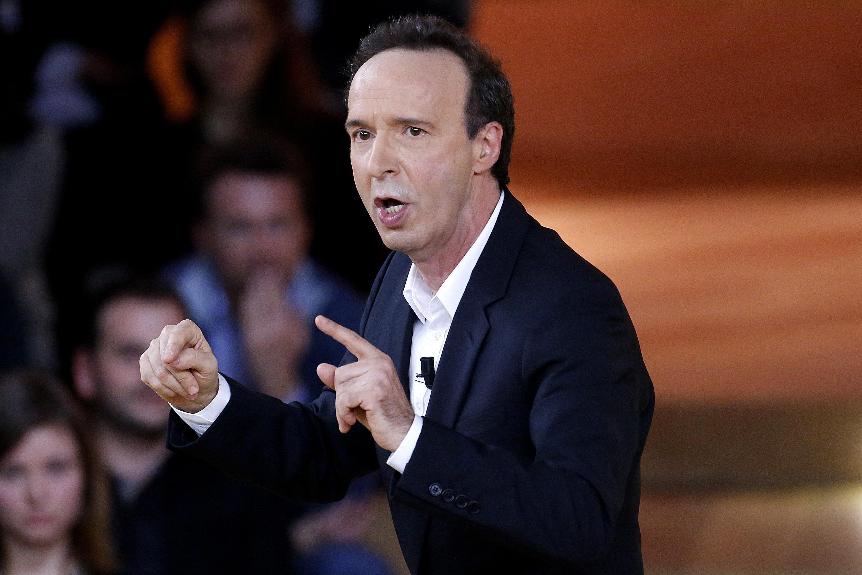 Benigni nel corso dello show su Rai1