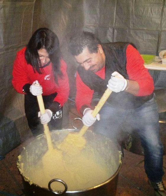 Polenta e lotteria ad Aisettende su Natale
