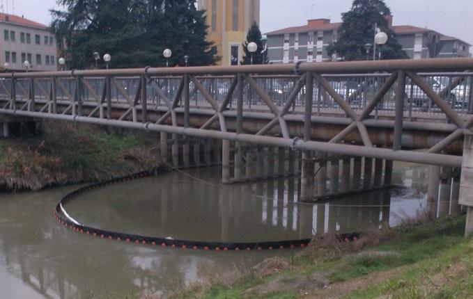 Finite le operazioni Recuperato il gasolio nel canale di Burana 