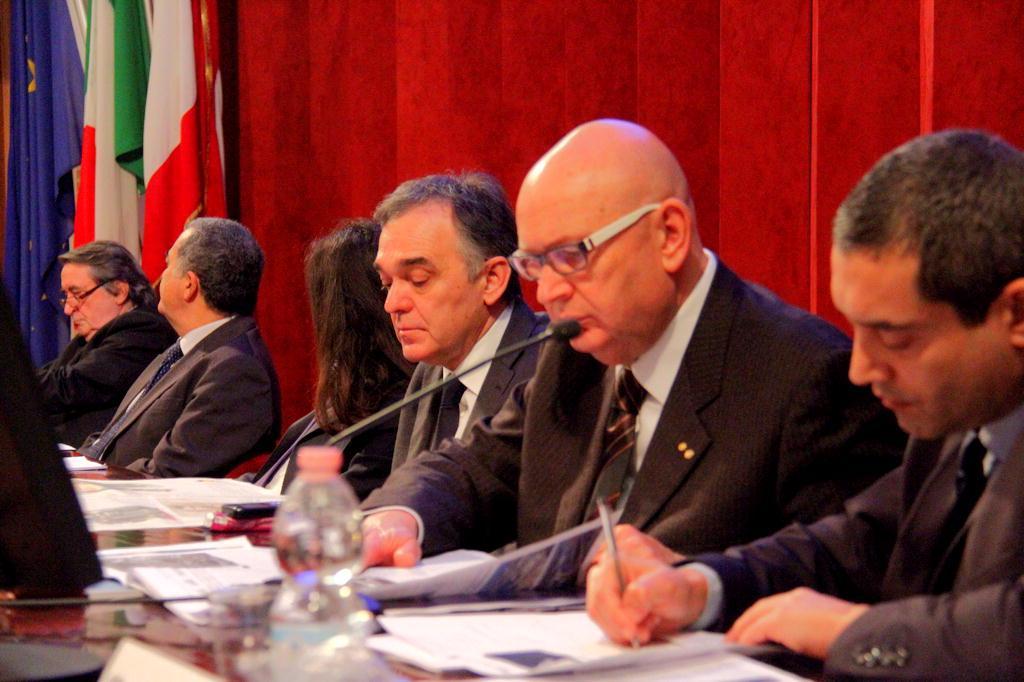 Costalli e Rossi (sullo sfondo c'è Gallanti) al convegno alla Camera di commercio (Marzi Pentafoto)