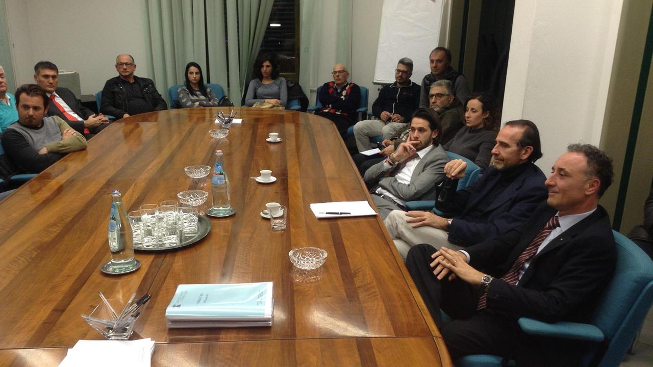 Un momento dell'incontro con il viceministro Riccardo Nencini (secondo da destra)