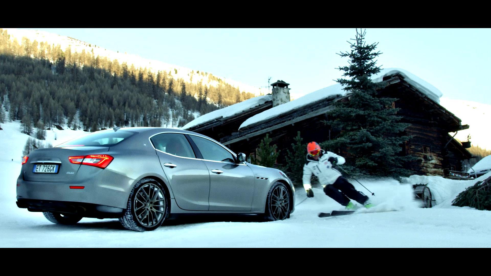 La Maserati e Giorgio Rocca nella sfida sulla neve 