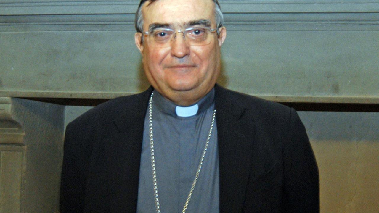 Il vescovo di Prato Franco Agostinelli